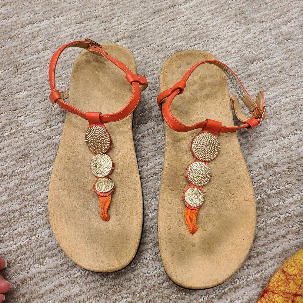Vionic Sandal/ Sz 7